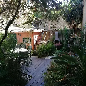 appartamento-con-giardino-e-terrazza-a-due-passi-dal-mare.hotelitalianriviera.com/
