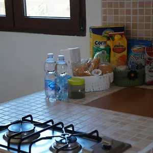 https://antonella-home.lecce-hotels.com